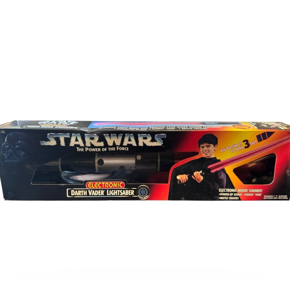 Star Wars Darth Vader Electronic Lightsaber - Picture 2 of 10